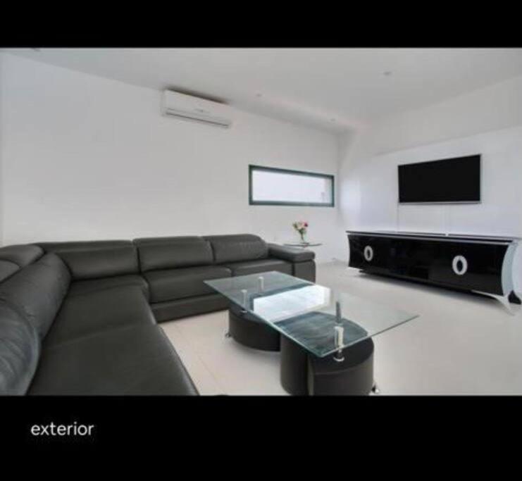 Spacious Private Villa & Private Heated Pool - Villa Sunshine Costa Teguise Dış mekan fotoğraf
