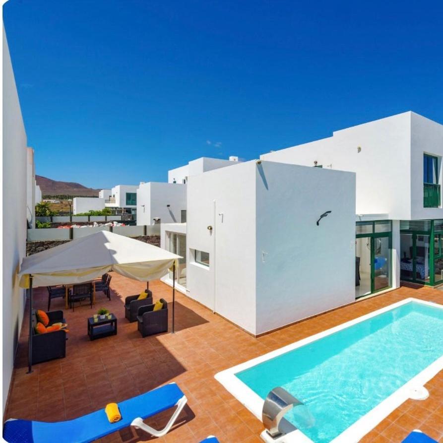 Spacious Private Villa & Private Heated Pool - Villa Sunshine Costa Teguise Dış mekan fotoğraf
