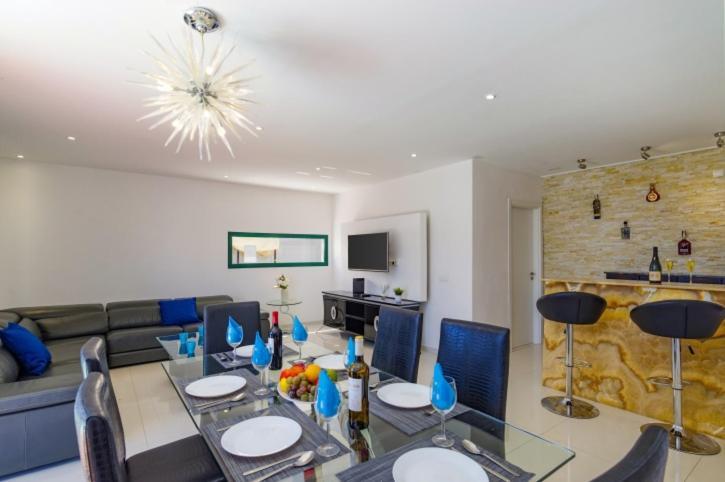 Spacious Private Villa & Private Heated Pool - Villa Sunshine Costa Teguise Dış mekan fotoğraf
